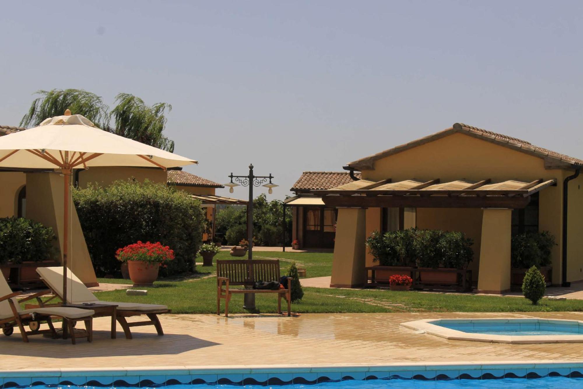 Podere Tre Cipressi Aparthotel Campiglia Marittima Exterior photo