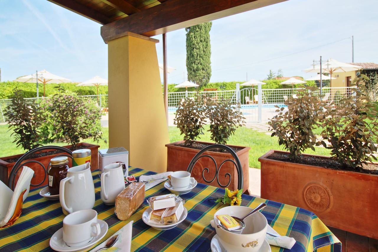 Podere Tre Cipressi Aparthotel Campiglia Marittima Exterior photo