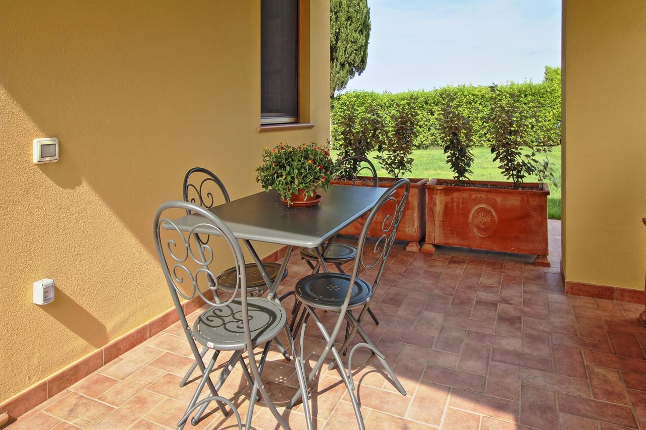 Podere Tre Cipressi Aparthotel Campiglia Marittima Exterior photo