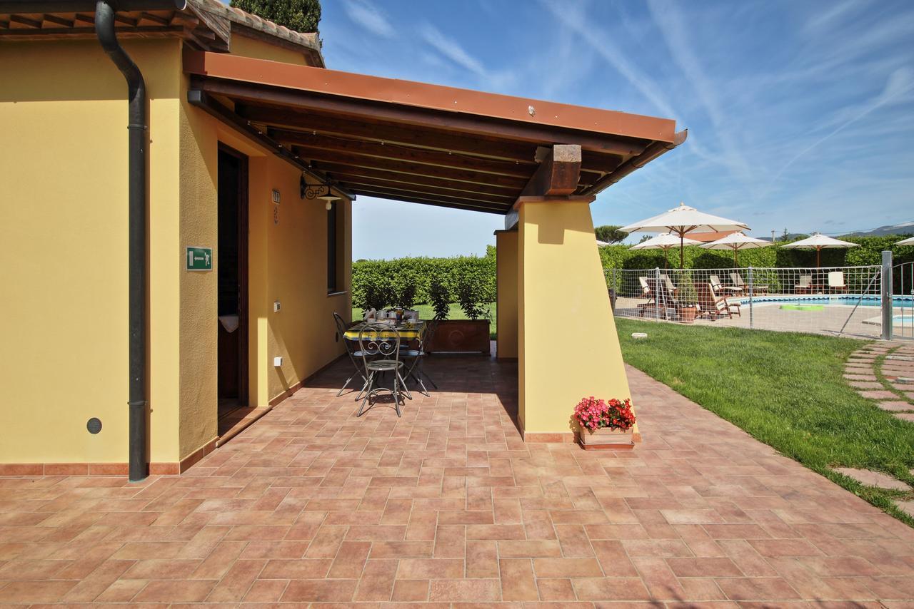 Podere Tre Cipressi Aparthotel Campiglia Marittima Exterior photo